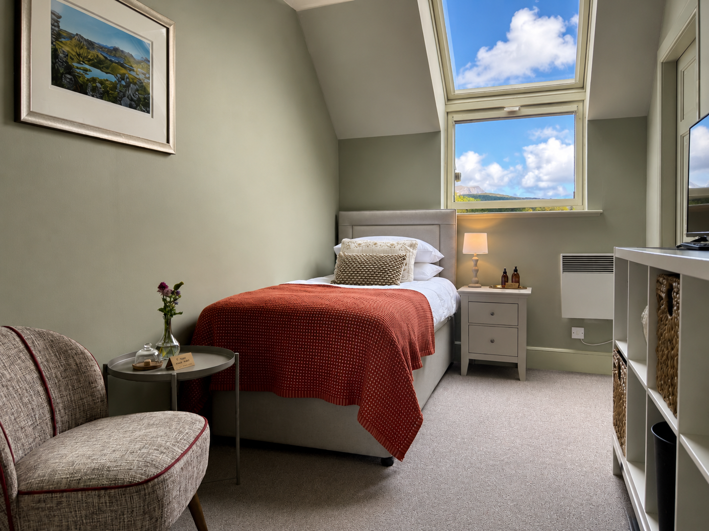 Single Room with Loch View