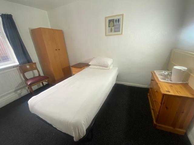 Standard Single Room En-suite (Room Only)