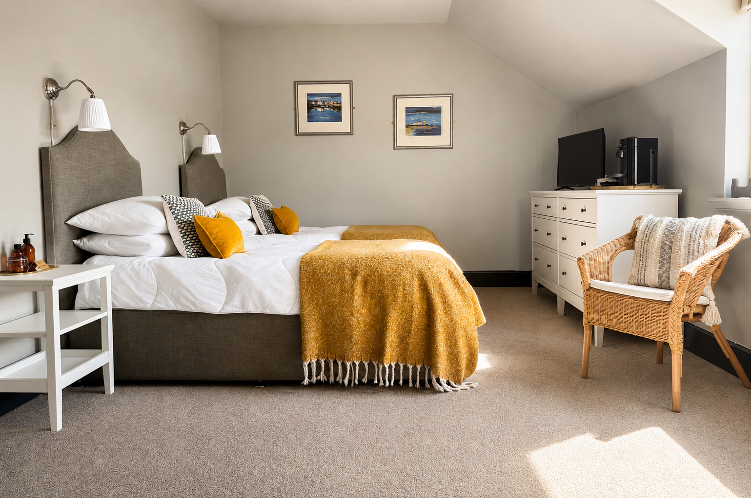 Twin Room with Loch View