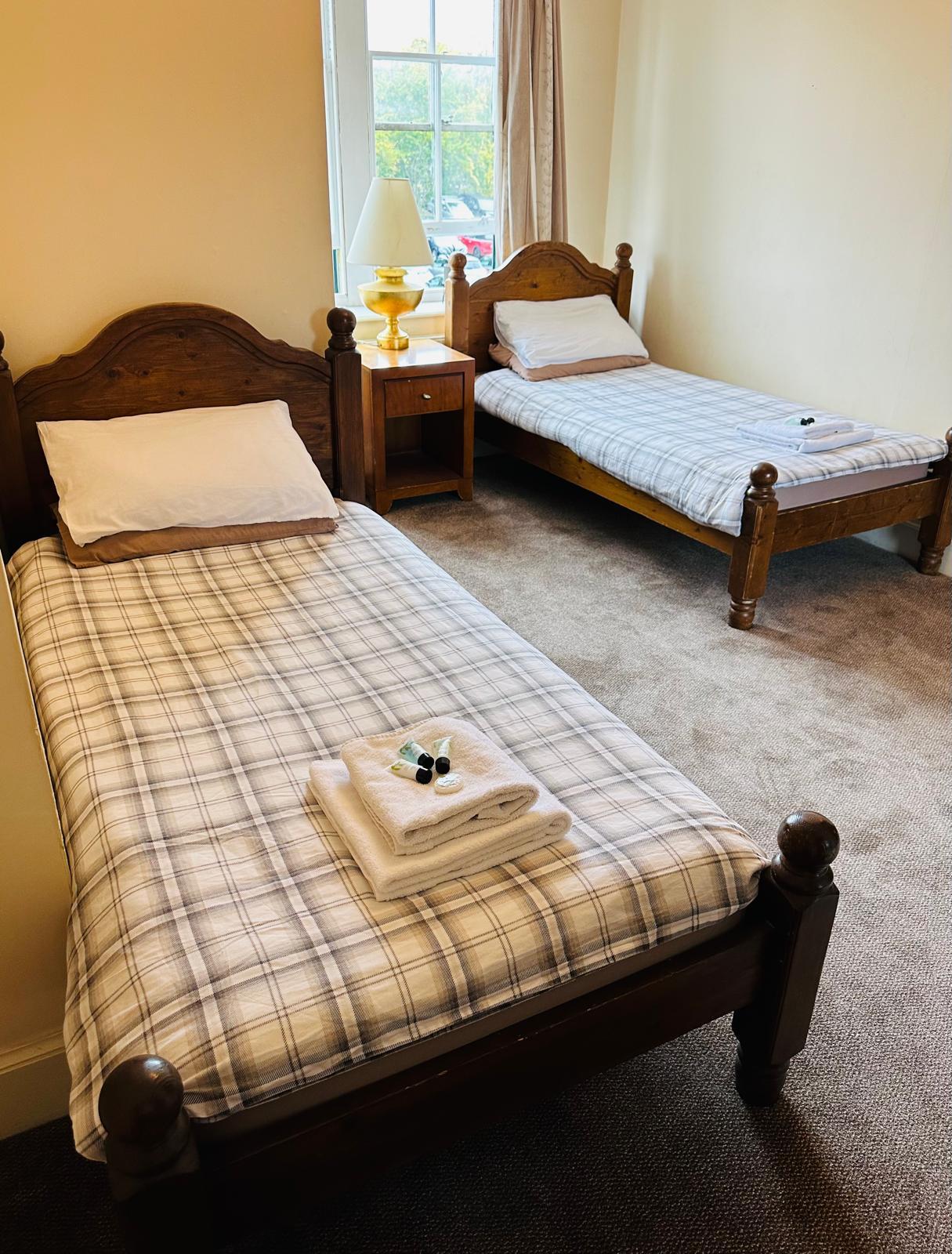 Economy Twin Room En-suite with shower (Room Only)