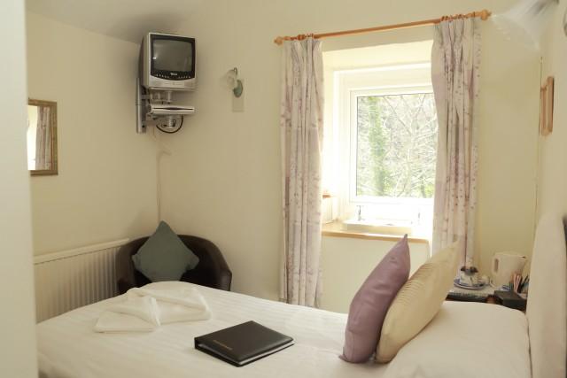 Single En-suite Room (inc. Breakfast)