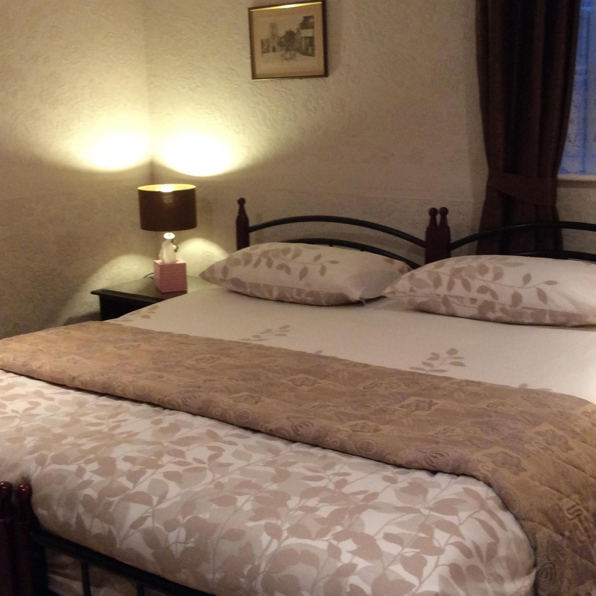 Double Room Shared Bathroom