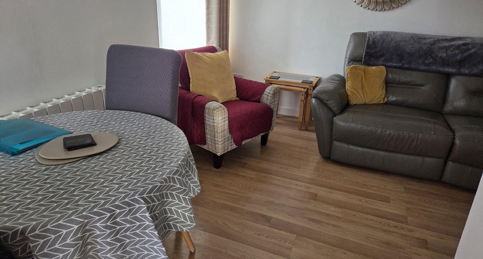 Flat 2. 2 Bedrooms, 4 Adults