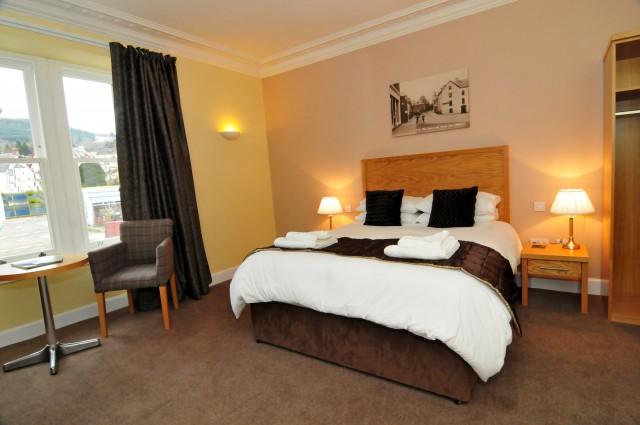 Double en-suite room (Breakfast and Dinner)