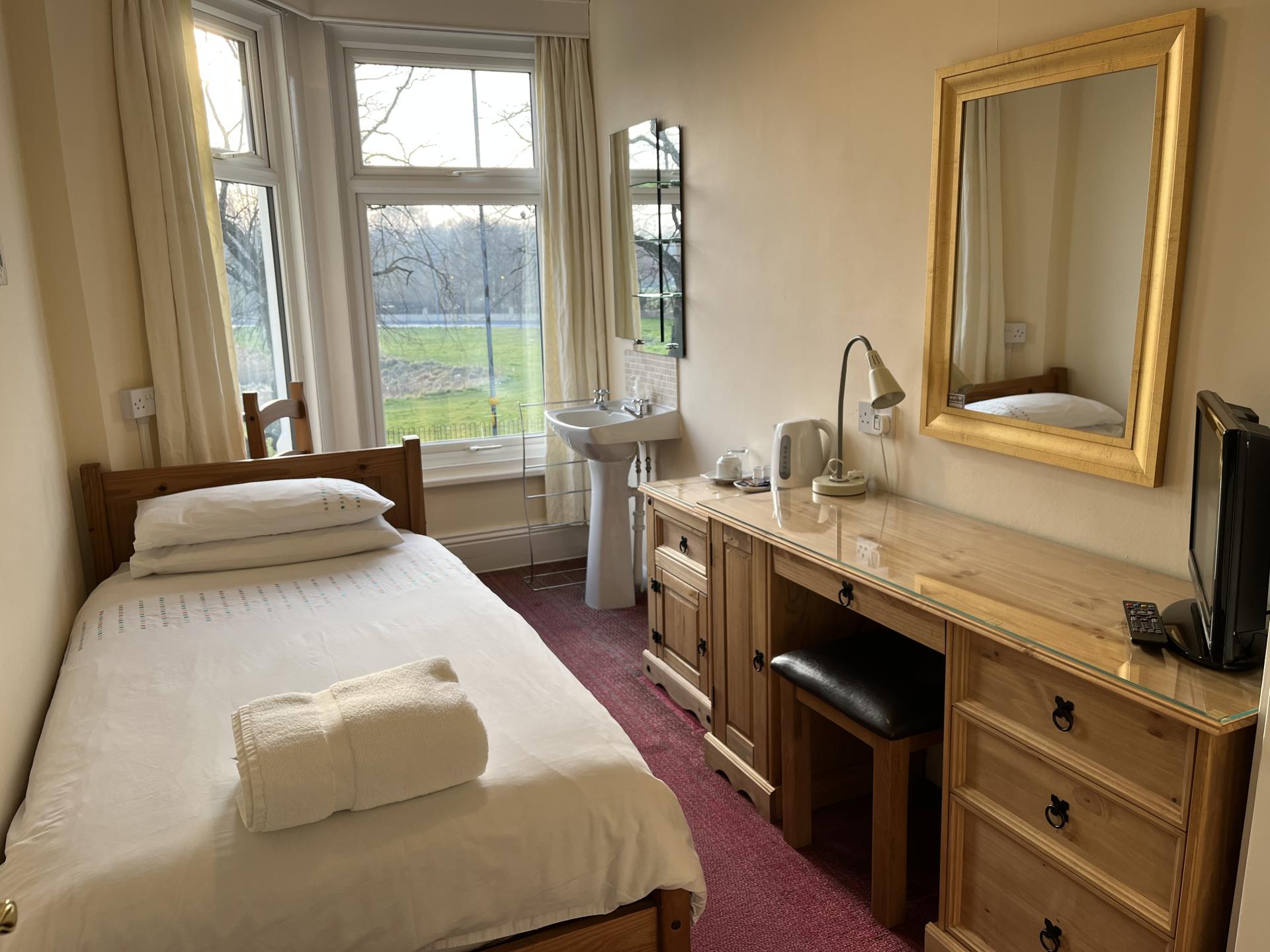 Single Room (Inc.Breakfast )