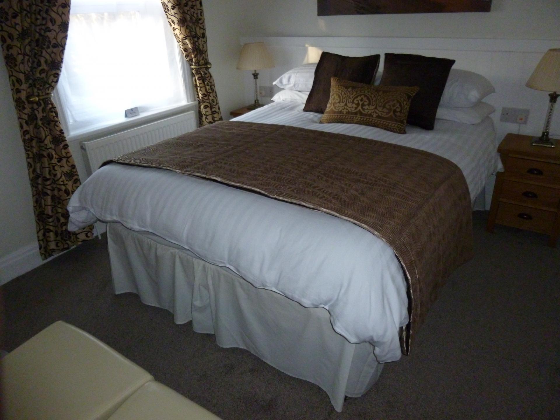 Double En-suite Room including Breakfast