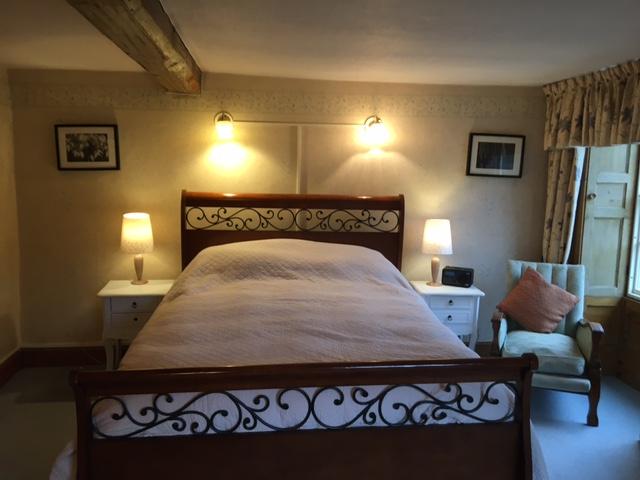 Ross KingEn-Suite Room DIRECT