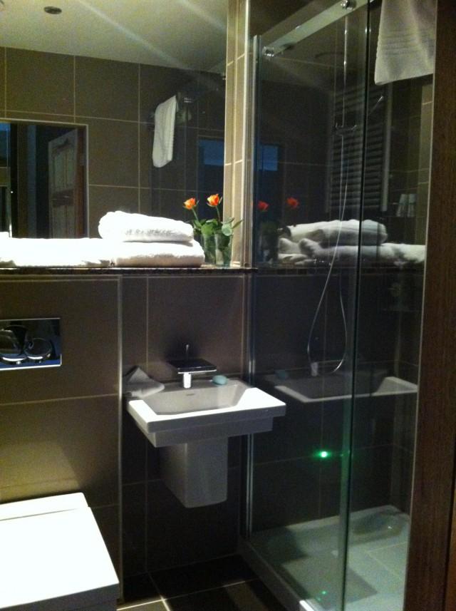 Large Double En Suite - (inc. Breakfast)