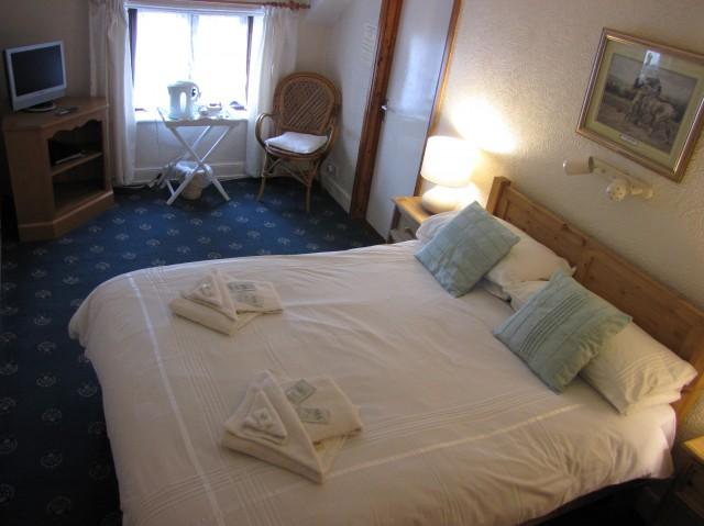 Super King , Room 6 En-suite, (inc. Breakfast)