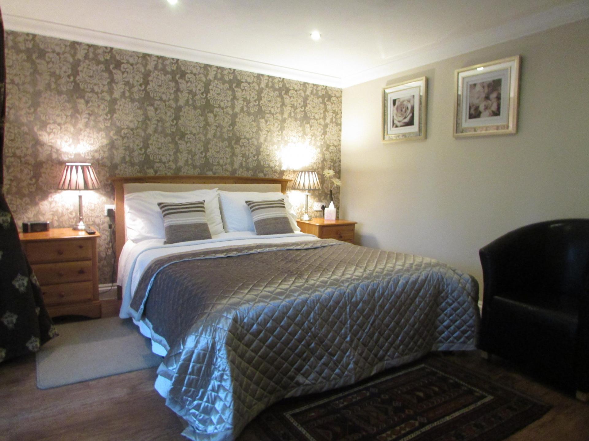 King Double En-suite for two adults