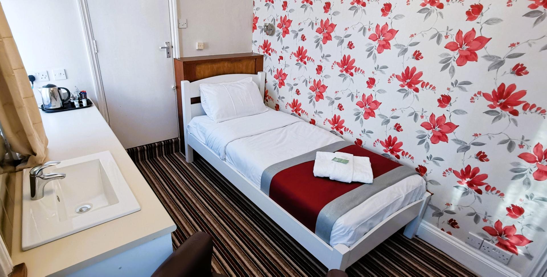 Single En-suite Room (inc. Breakfast)