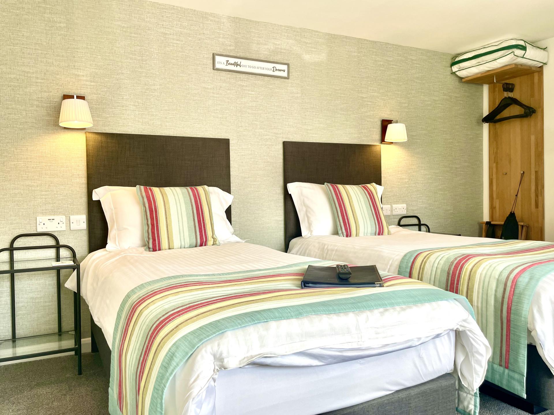 Twin Room En-suite Bed & Breakfast