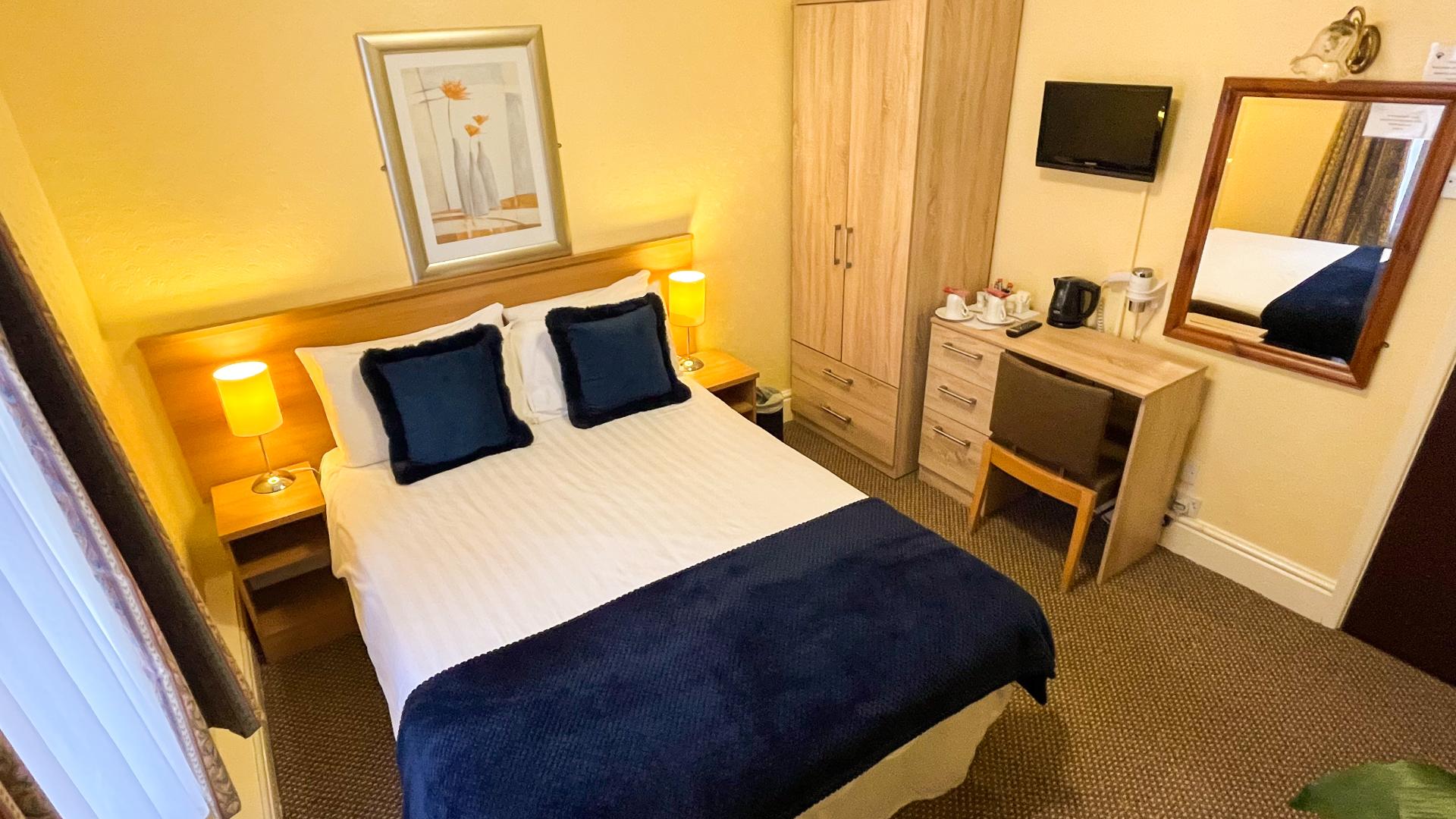 Double En-suite Room (inc. Breakfast)