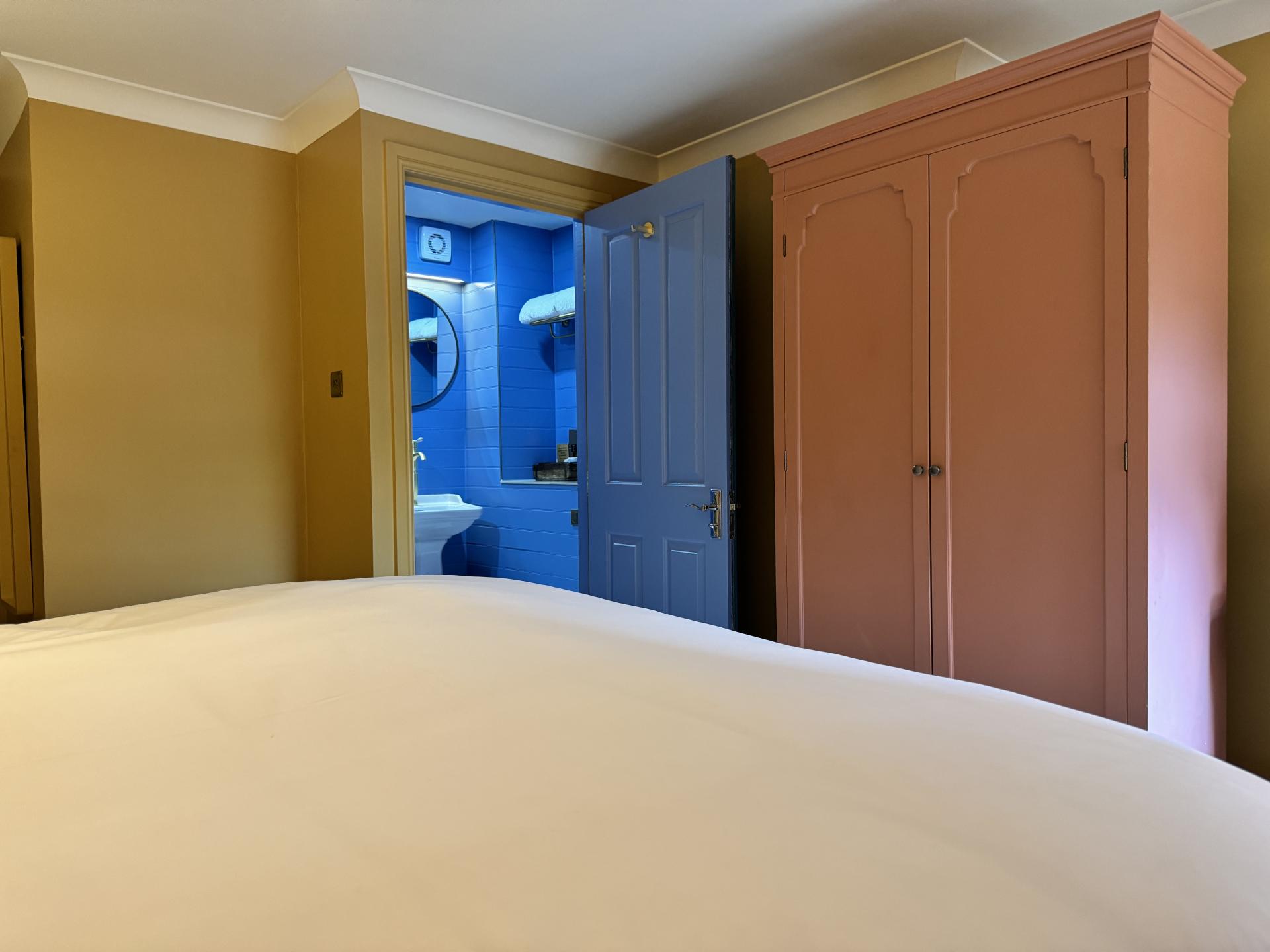 room 4