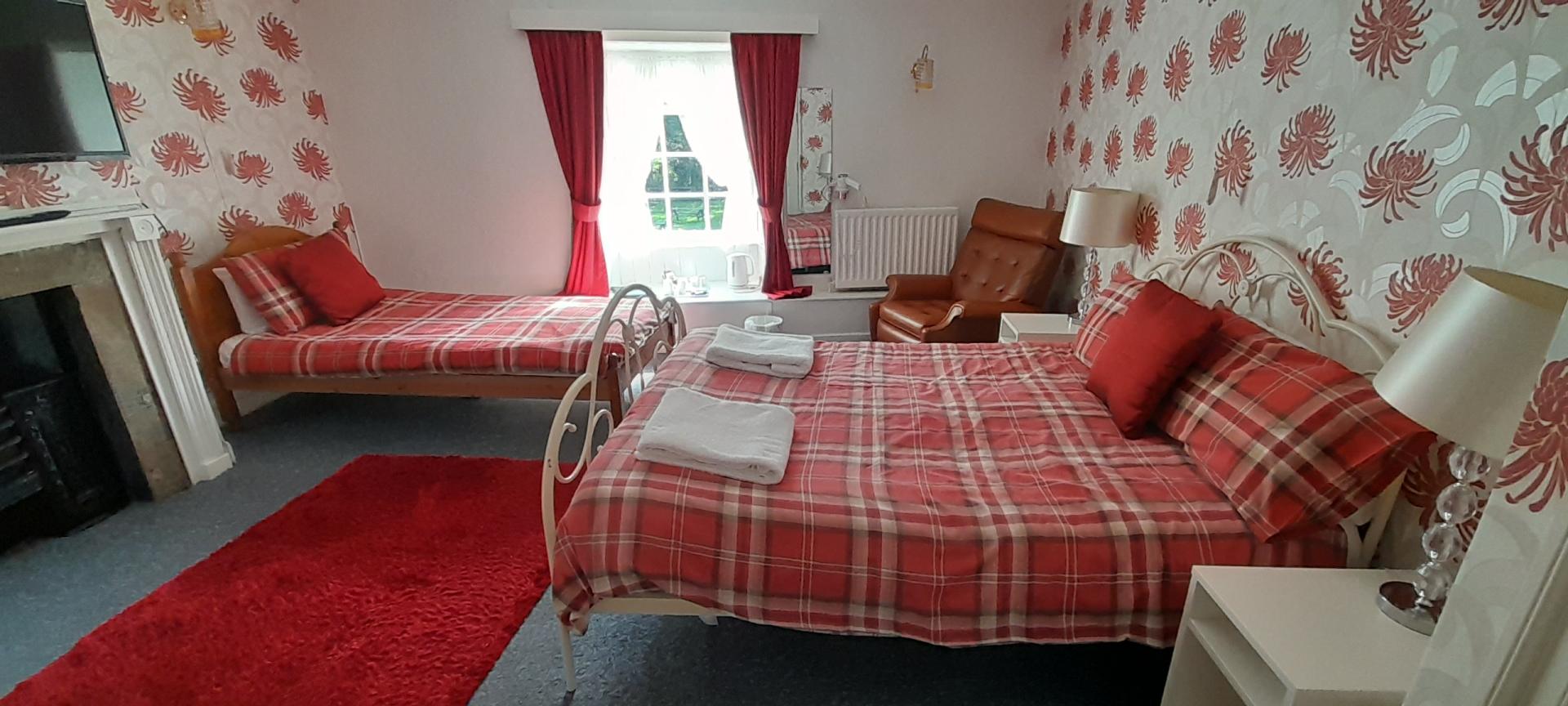 Twin En-suite Room (inc. Breakfast)