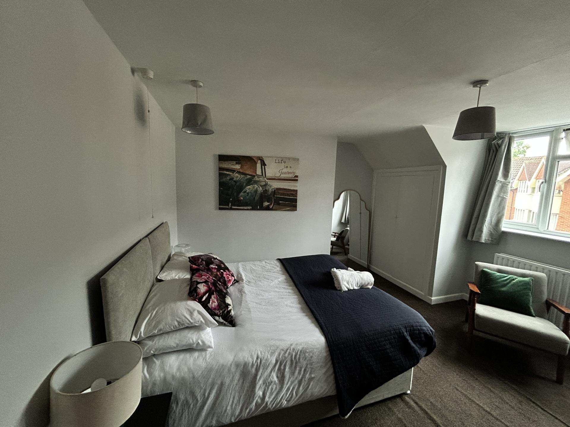 Deluxe King size Room Shared bathroom (Room Only) - Third Floor with City View