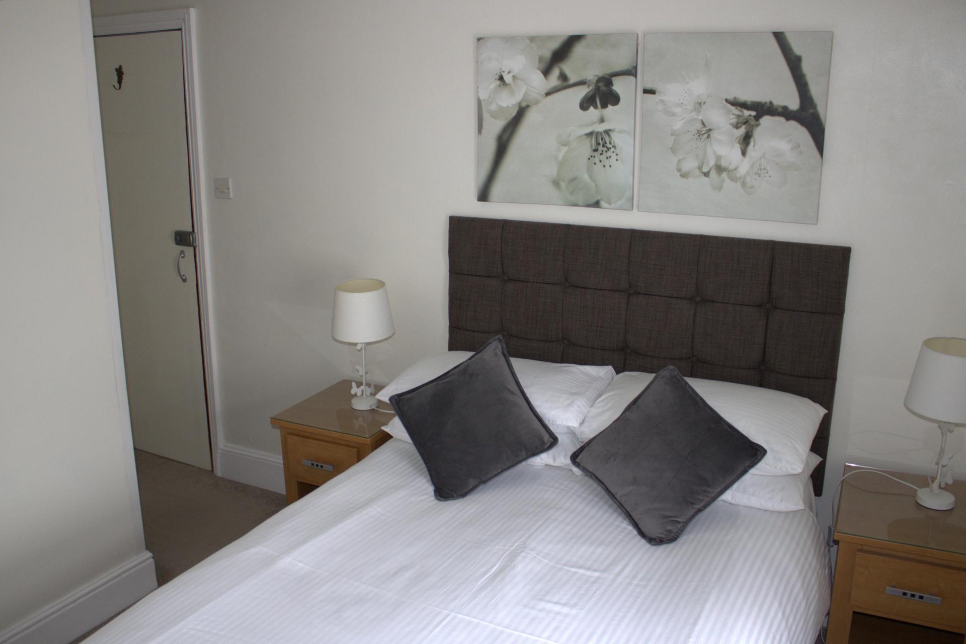 Double En-suite Room including Breakfast